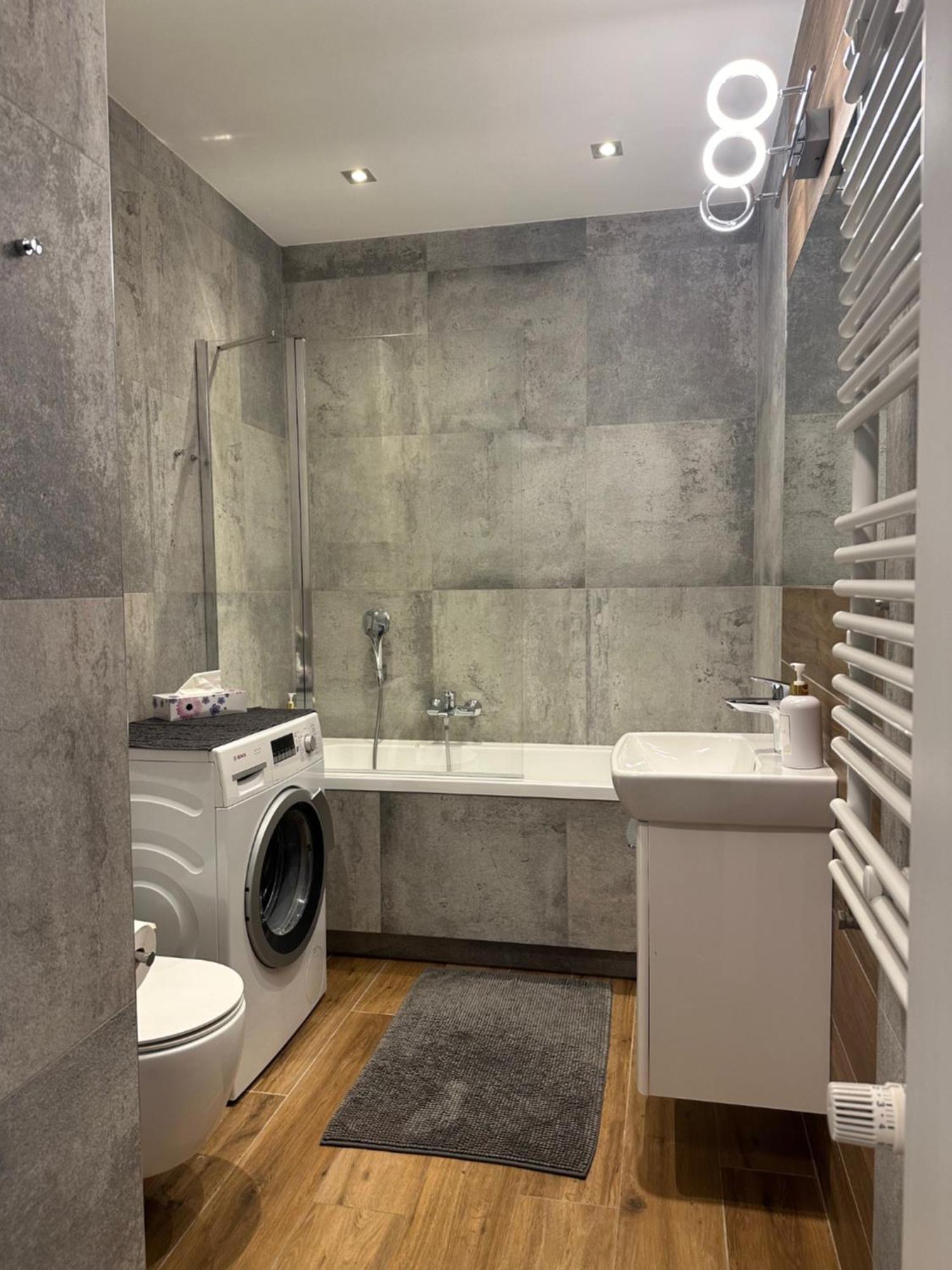 Modern Apartment Near To The Chopin'S Airport Cybernetyki 2A วอร์ซอ ภายนอก รูปภาพ